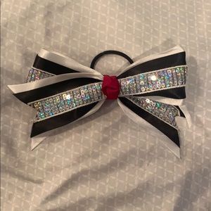 Cheer Bow